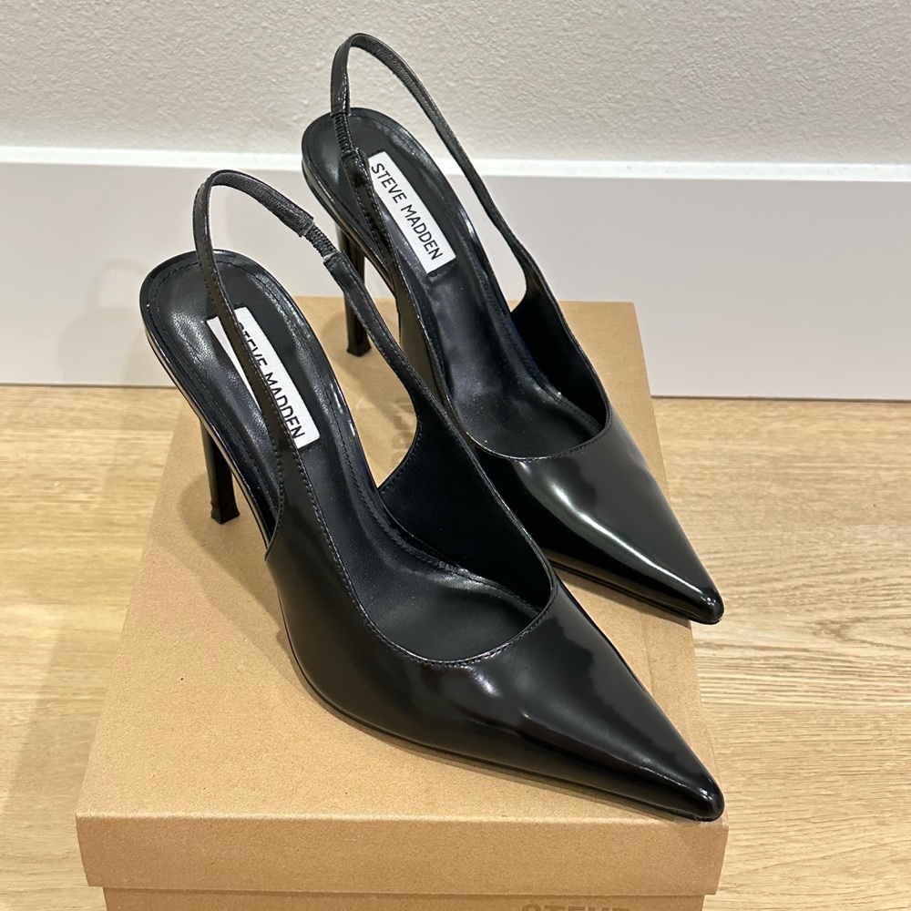 Steve Madden Glossy Black Pointed Heels